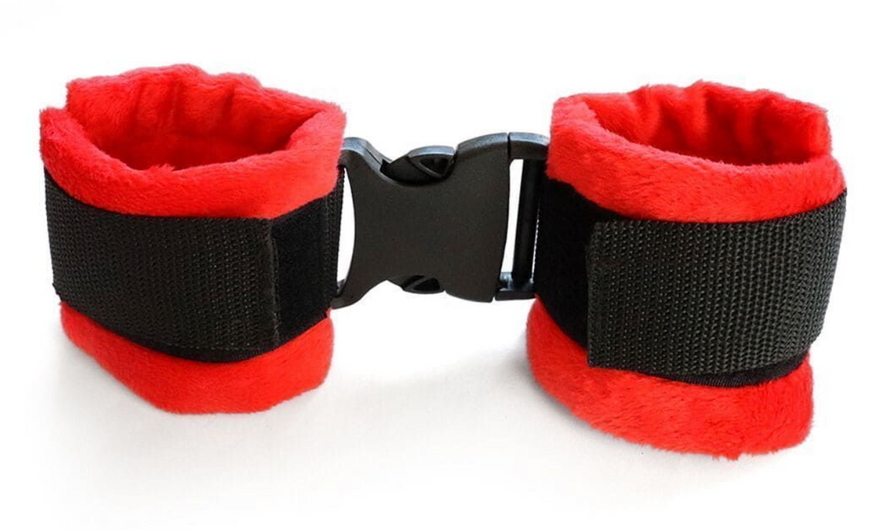 Плюшевые наручники Art of Sex Handcuffs Soft Touch, красные SO8497 фото
